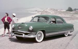 Kaiser Manhattan Sedan '1953